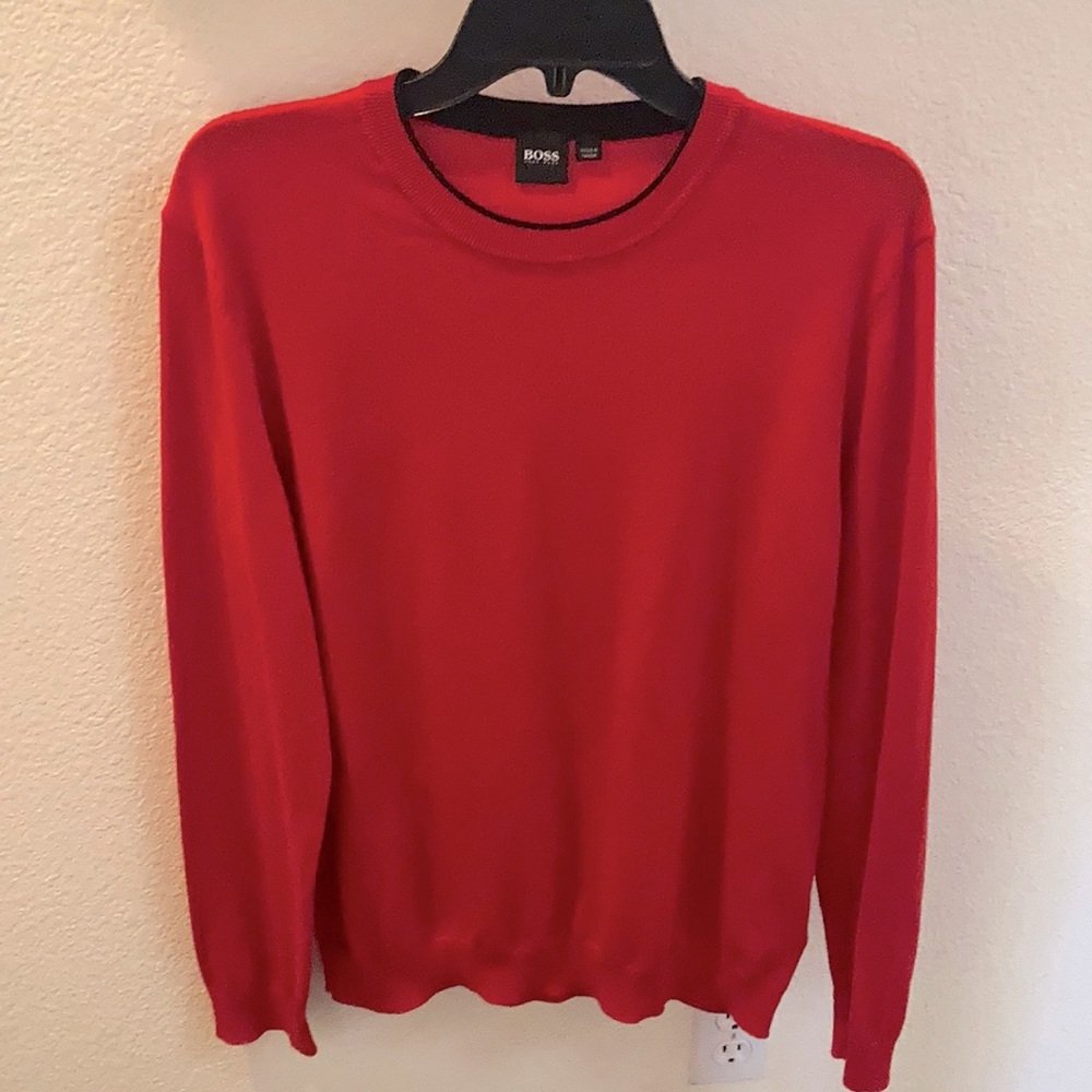 Boss men’s sweater.  Excellent condition.